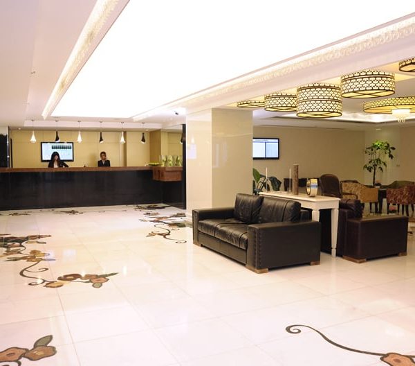 ZmlsZU5hbWU9bG9iYnktMw_20221216130046